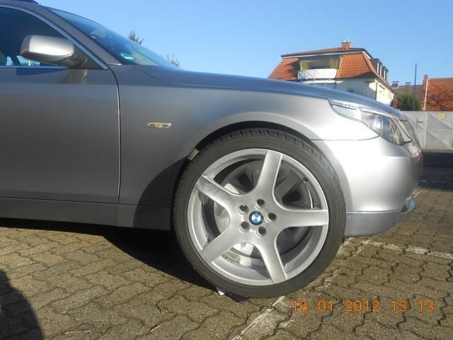 Gebraucht BMW 525 194 PS (142 kW) 2004 Silber metallic Kombi