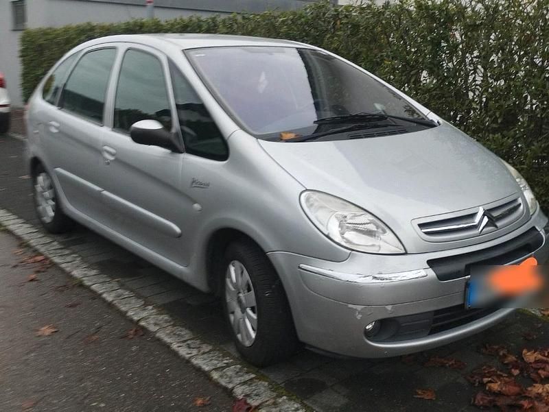 Silber Gebraucht 2004 Citroën Xsara Picasso Van / Kleinbus | 2.000 € - Bild 1/4