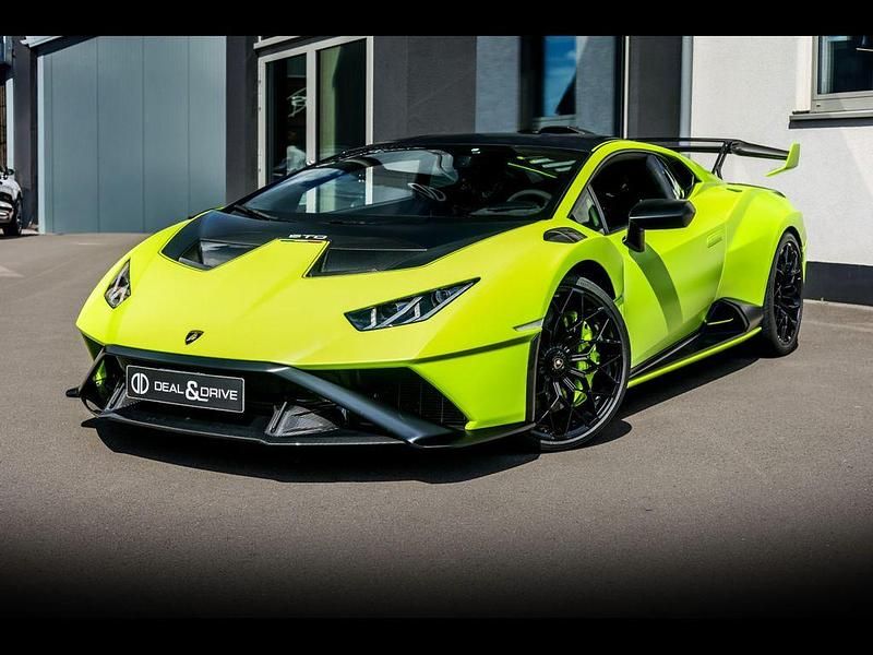 Grün Gebraucht 2022 Lamborghini Huracán | 369.990 € - Bild 1/4