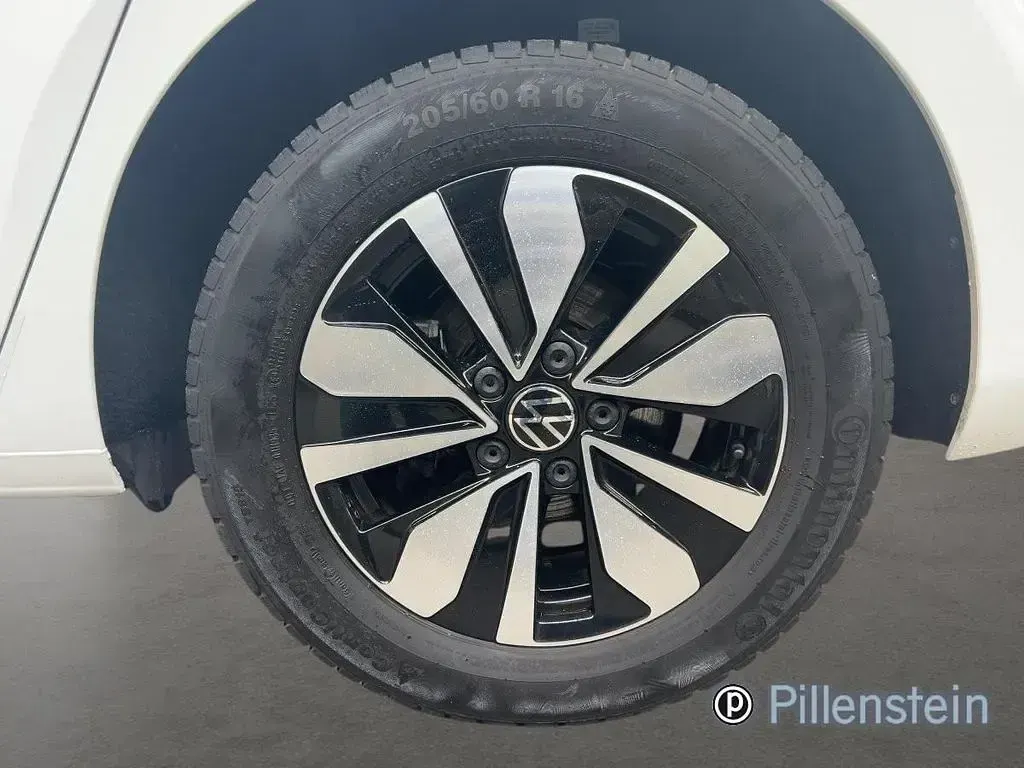 Gebraucht VW Touran Goal 150 PS (110 kW) 2025 Weiß Van / Kleinbus