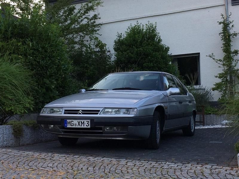 Silber Gebraucht 1997 Citroën XM Limousine | 4.200 € - Bild 1/4