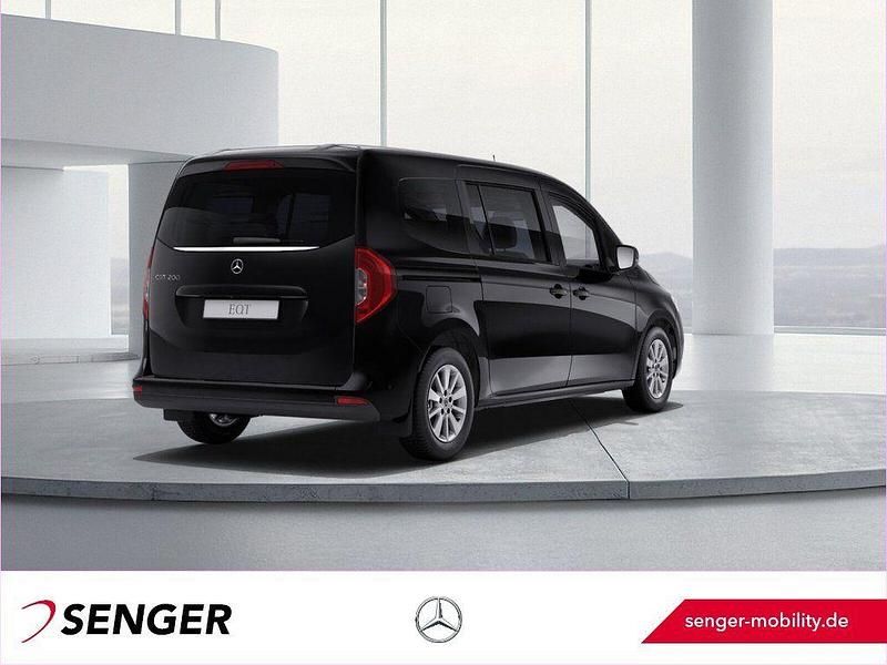 Gebraucht Mercedes EQT200 89 kW (122 PS) 2024 Schwarz Van / Kleinbus