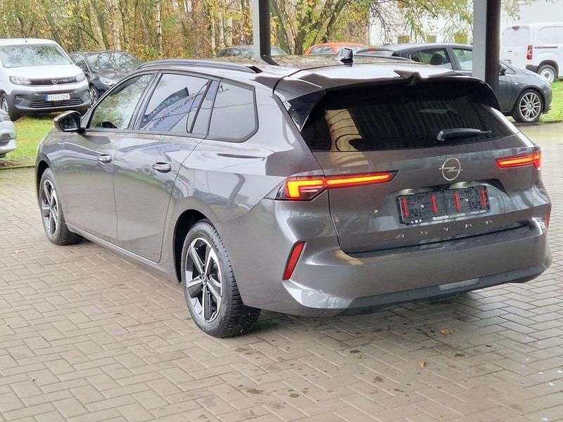 Gebraucht Opel Astra Edition 110 PS (80 kW) 2024 Vulkan grau Kombi
