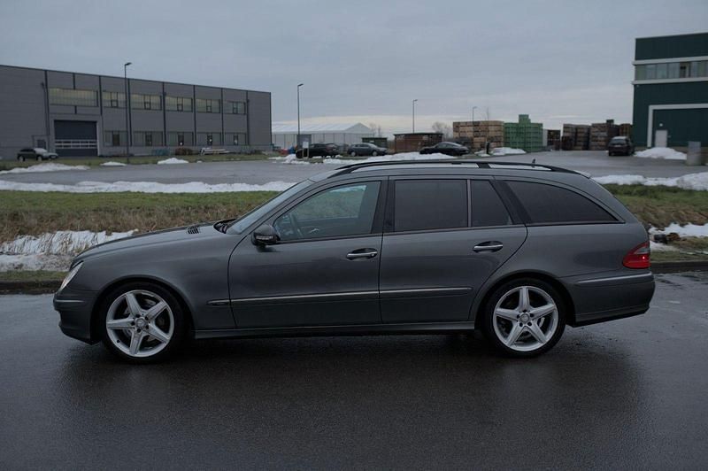 Gebraucht Mercedes E320 Avantgarde 224 PS (164 kW) 2007 Grau Kombi