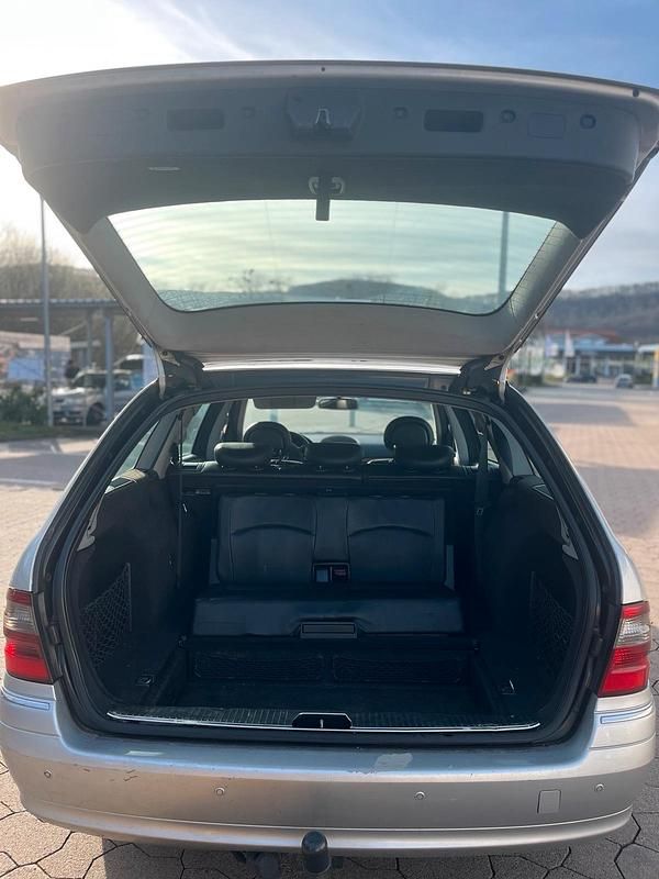 Gebraucht Mercedes E220 150 PS (110 kW) 2004 Kombi