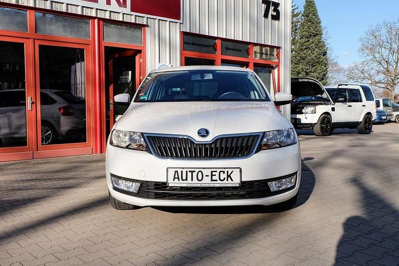 Gebraucht Skoda Rapid Drive 105 PS (77 kW) 2014 Weiß Kleinwagen