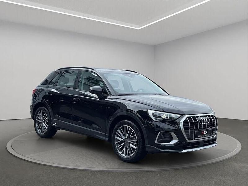 Neu Audi Q3 Advanced Plus 150 PS (110 kW) 2025 Nanograu metallic SUV