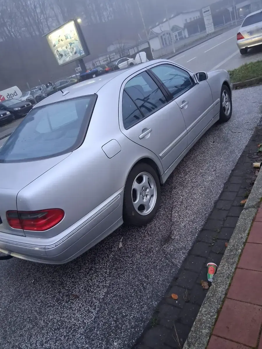 Gebraucht Mercedes 320 197 PS (144 kW) 2000 Silber Limousine