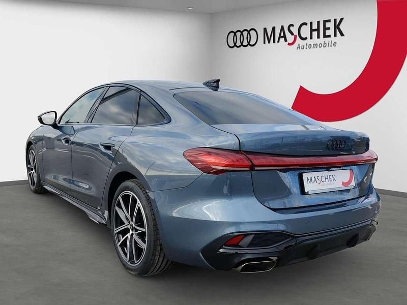 Second-hand Audi A5 S-Line 204 CP (150 kW) 2025 Albastru Berlinǎ