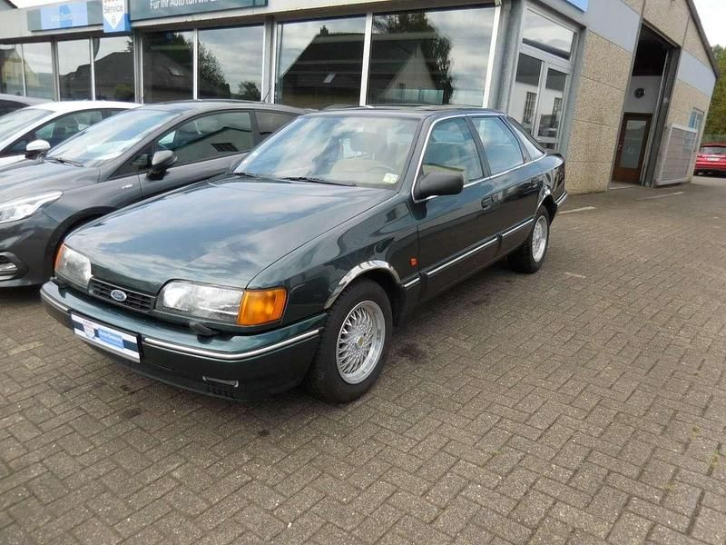 Grün Gebraucht 1990 Ford Scorpio Ghia Limousine | 9.900 € - Bild 1/4