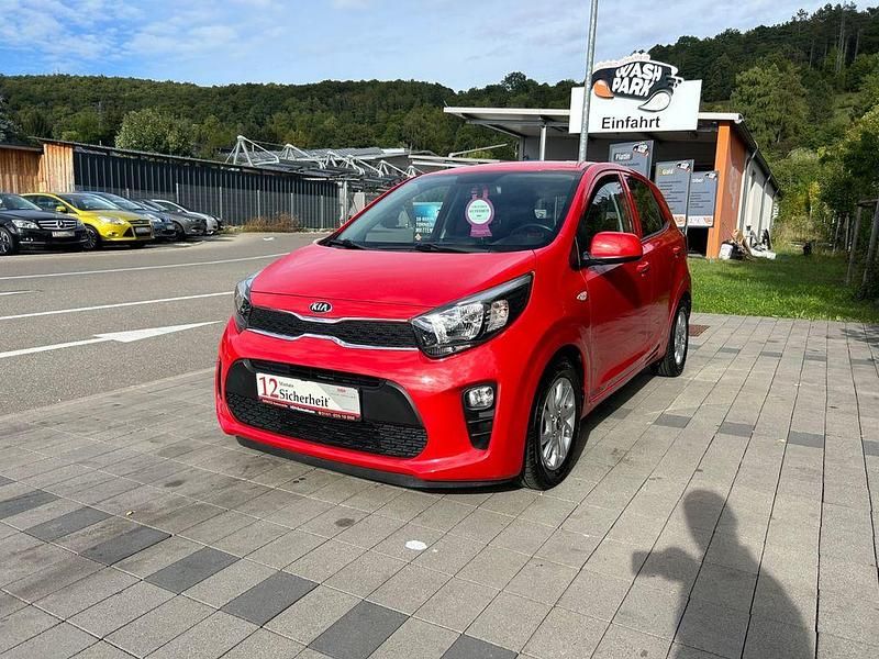 Rot Gebraucht 2018 Kia Picanto DREAM-TEAM Edition Kleinwagen | 9.499 € (Fairer Preis) - Bild 1/4