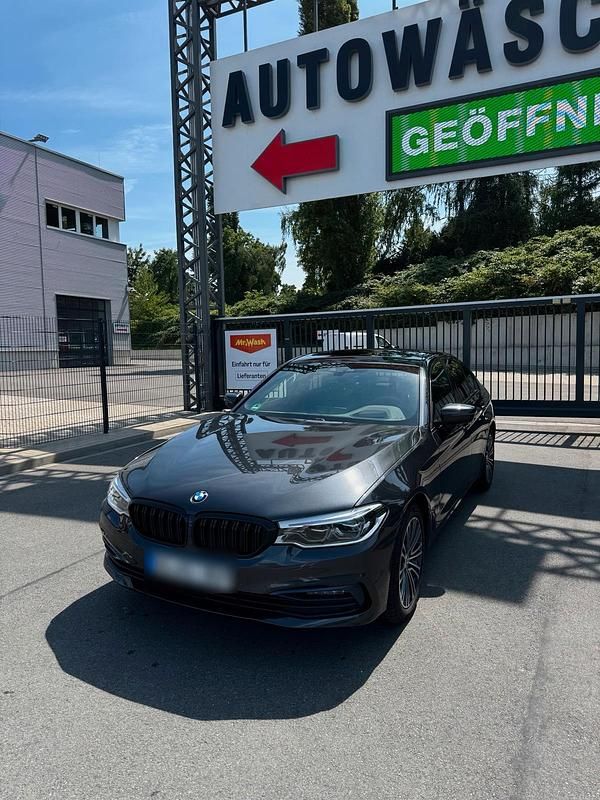 Gebraucht BMW 540 Sport Line 340 PS (250 kW) 2019 Grau Limousine