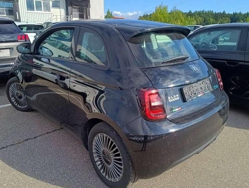 Schwarz Gebraucht 2022 Fiat 500e Passion Limousine | 14.990 € (Superpreis) - Bild 1/4