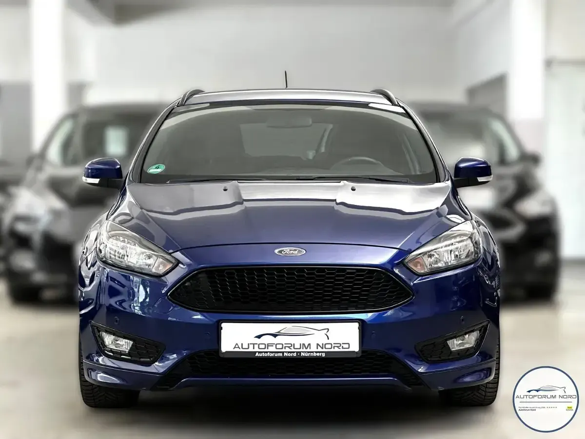 Gebraucht Ford Focus ST-Line 140 PS (102 kW) 2018 Blau Kombi