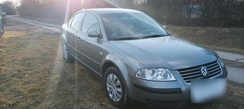 Gebraucht VW Passat 115 PS (84 kW) 2001 Grau Limousine