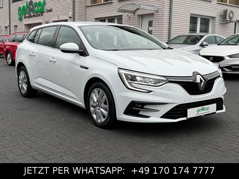 Gebraucht Renault Mégane GrandTour Equilibre 116 PS (85 kW) 2023 Weiß Kombi