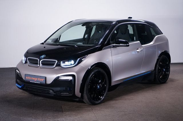 Silver metallic Gebraucht 2021 BMW i3 Performance Kleinwagen | 15.999 € (Superpreis) - Bild 1/2