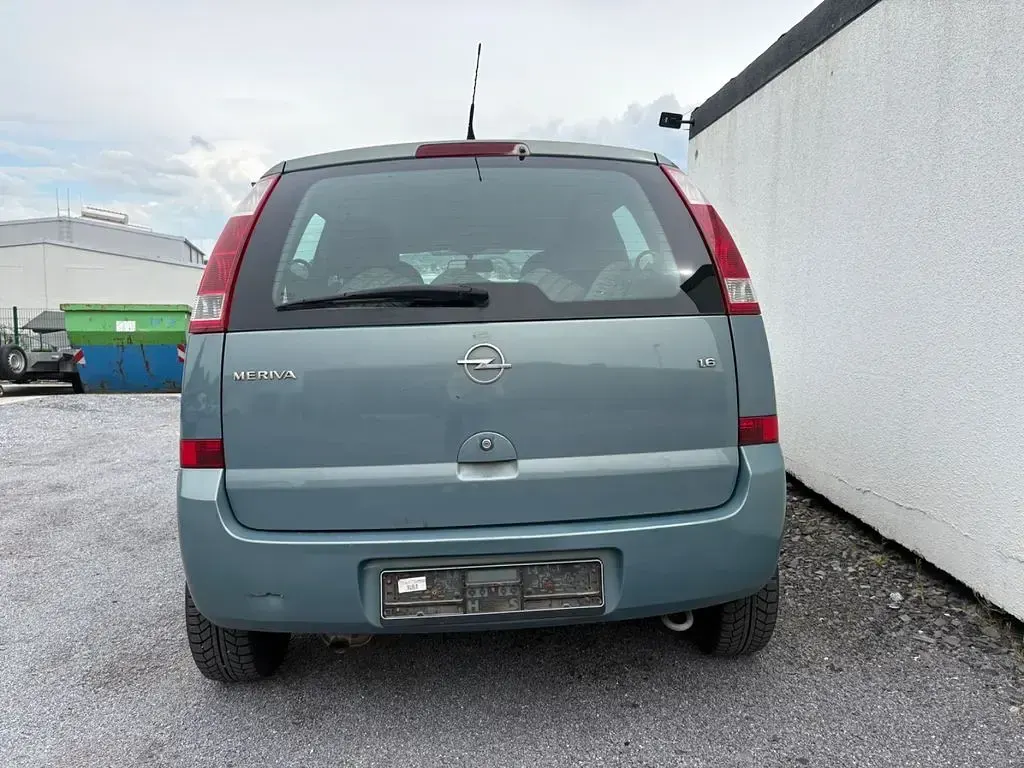 Usata Opel Meriva Edition 101 CV (74 kW) 2005 Blu Monovolume