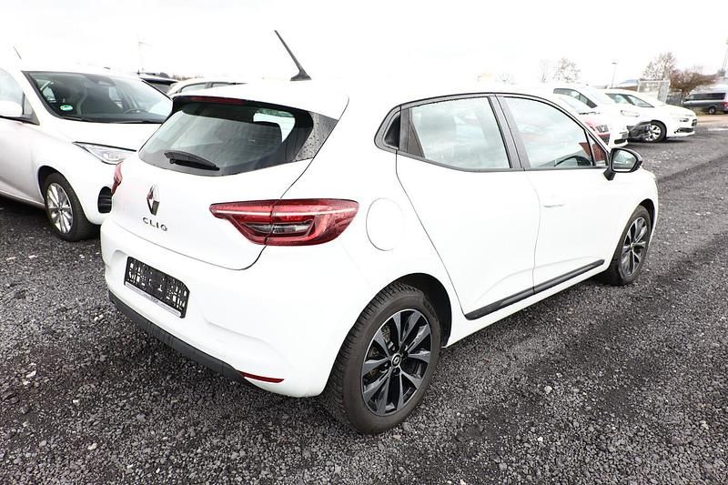 Gebraucht Renault Clio V Equilibre 91 PS (66 kW) 2022 Gletscherweiß