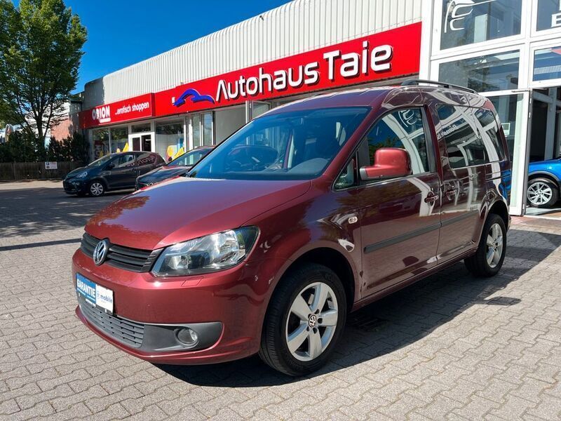 Gebraucht VW Caddy Trendline 102 PS (75 kW) 2012 Rot Van / Kleinbus