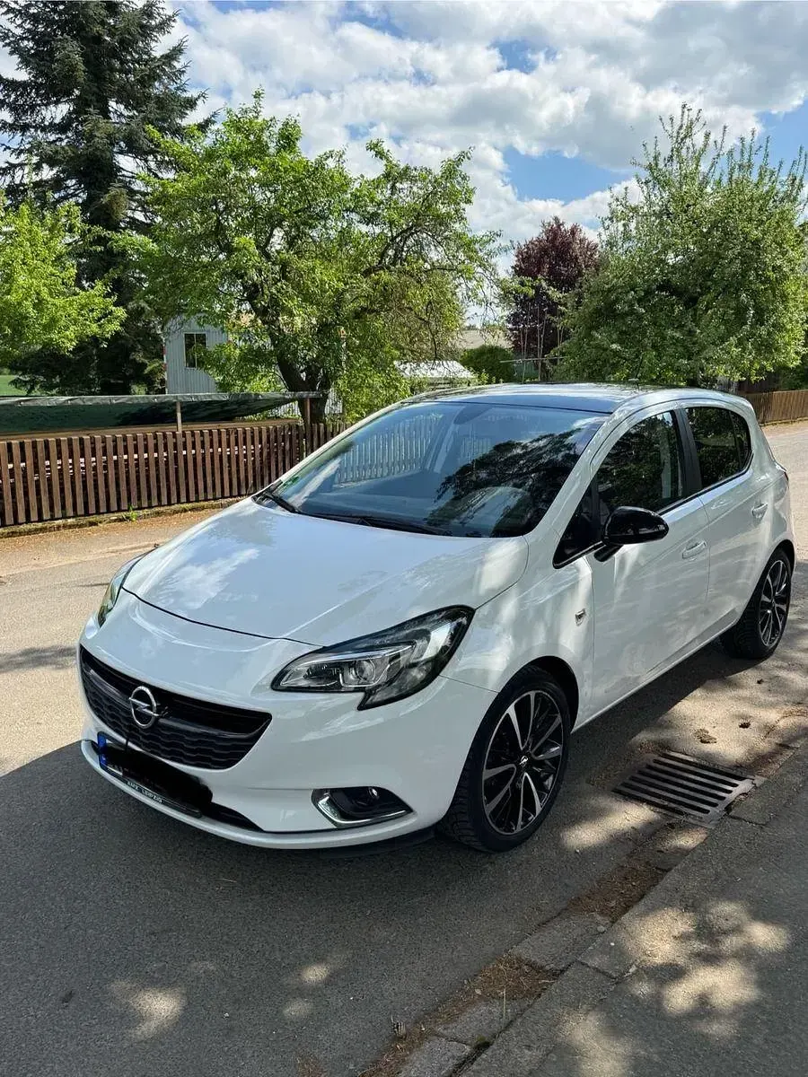 Usado Opel Corsa Color Edition 101 HP (74 kW) 2016 Branco Citadino