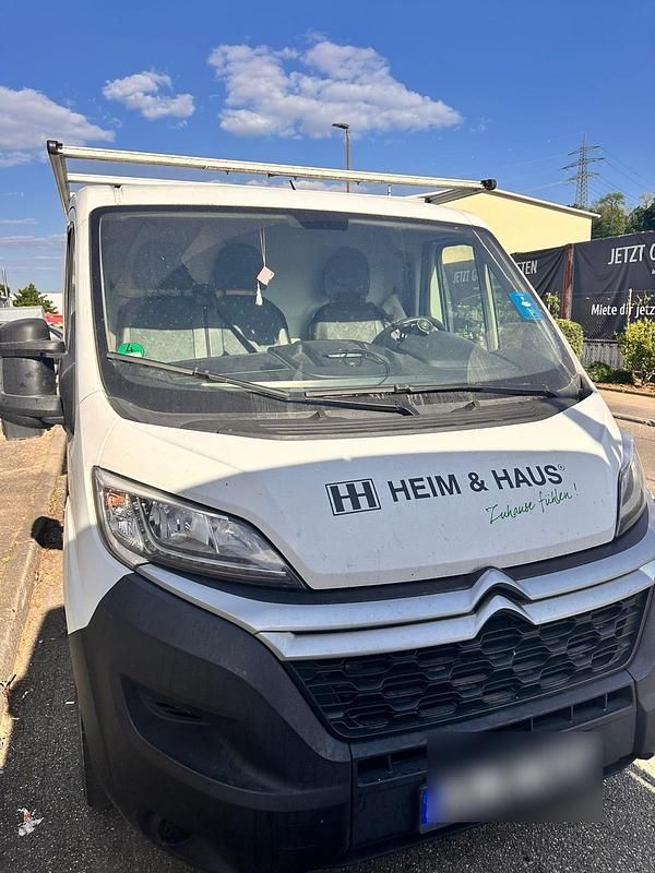 Weiß Gebraucht 2019 Citroën Jumper Van / Kleinbus | 11.800 € - Bild 1/4