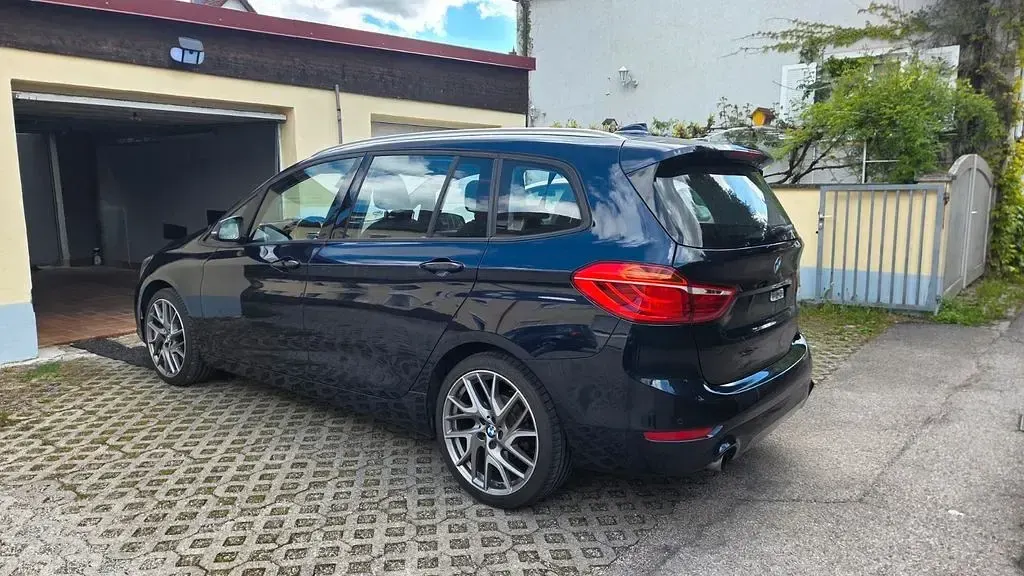 Gebraucht BMW 220 Gran Tourer 192 PS (141 kW) 2016 Blau Van / Kleinbus