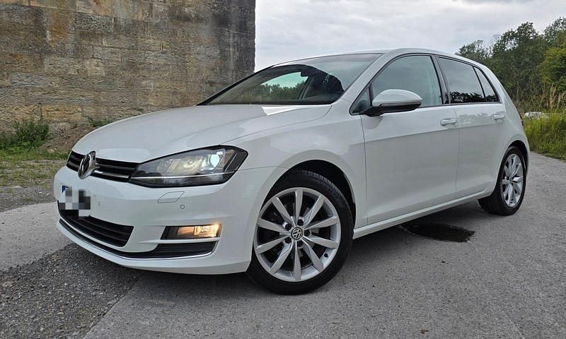 Schwarz Gebraucht 2017 VW Golf VII Highline Limousine | 11.900 € (Fairer Preis) - Bild 1/4