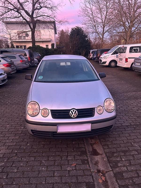 Silber Gebraucht 2002 VW Polo Kleinwagen | 250 € (Superpreis) - Bild 1/4