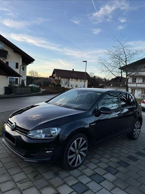 Schwarz Gebraucht 2014 VW Golf VII Highline Kombi | 9.999 € (Fairer Preis) - Bild 1/4