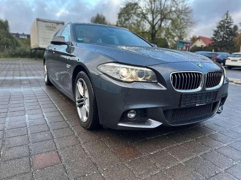 Gebraucht BMW 530 M Sport 258 PS (189 kW) 2016 Grau Kombi