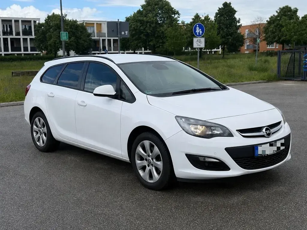 Gebraucht Opel Astra Style 110 PS (80 kW) 2016 Weiß Kombi