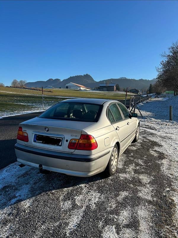 Gebraucht BMW 316 116 PS (85 kW) 2003 Silber Limousine