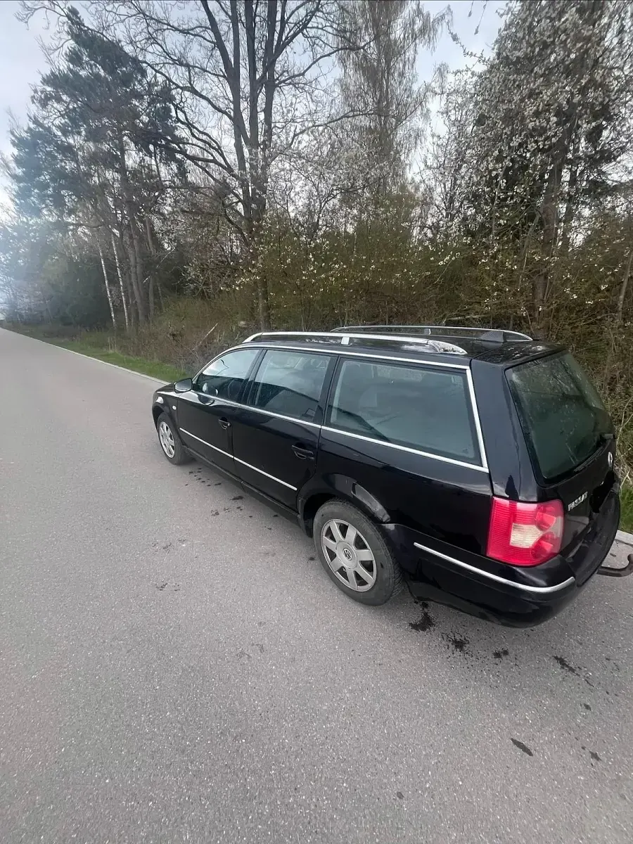 Gebraucht VW Passat 102 PS (75 kW) 2002 Schwarz Kombi