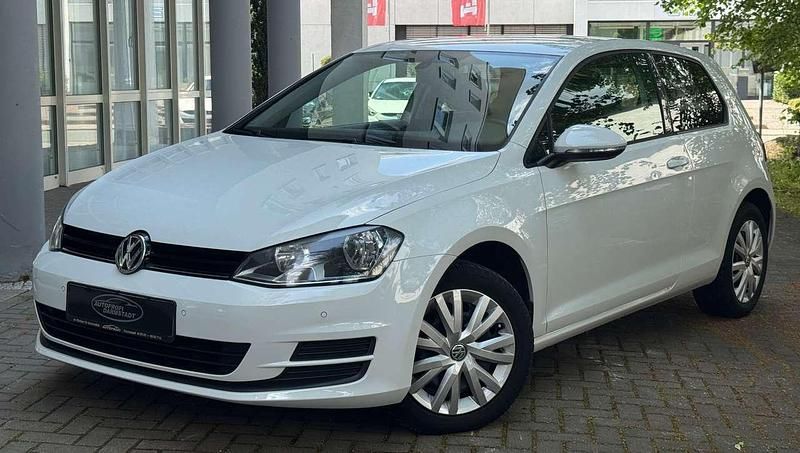Gebraucht VW Golf VII Trendline 105 PS (77 kW) 2014 Weiß Limousine