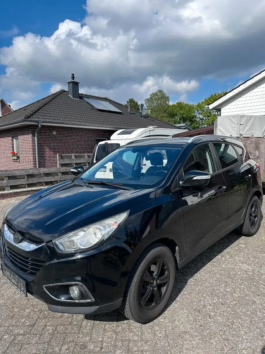 Gebraucht Hyundai ix35 136 PS (100 kW) 2012 Schwarz SUV