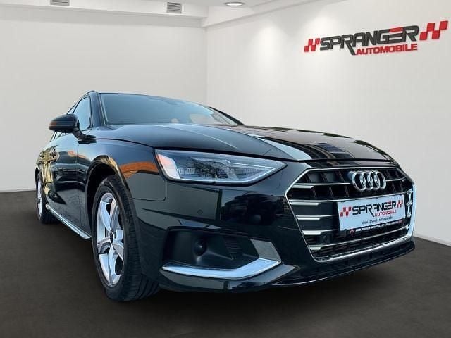 Gebraucht Audi A4 Advanced 204 PS (150 kW) 2023 Mythosschwarz metallic Kombi