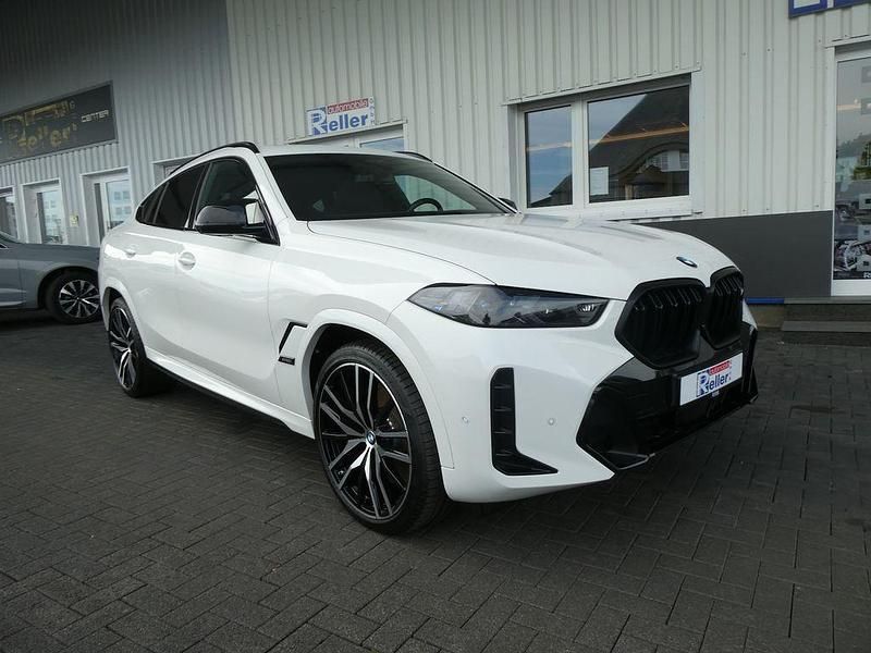 Weiß Gebraucht 2024 BMW X6 M Sport SUV | 89.900 € (Superpreis) - Bild 1/4