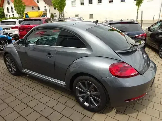 Gebraucht VW Beetle Allstar 150 PS (110 kW) 2016 Grau Kleinwagen