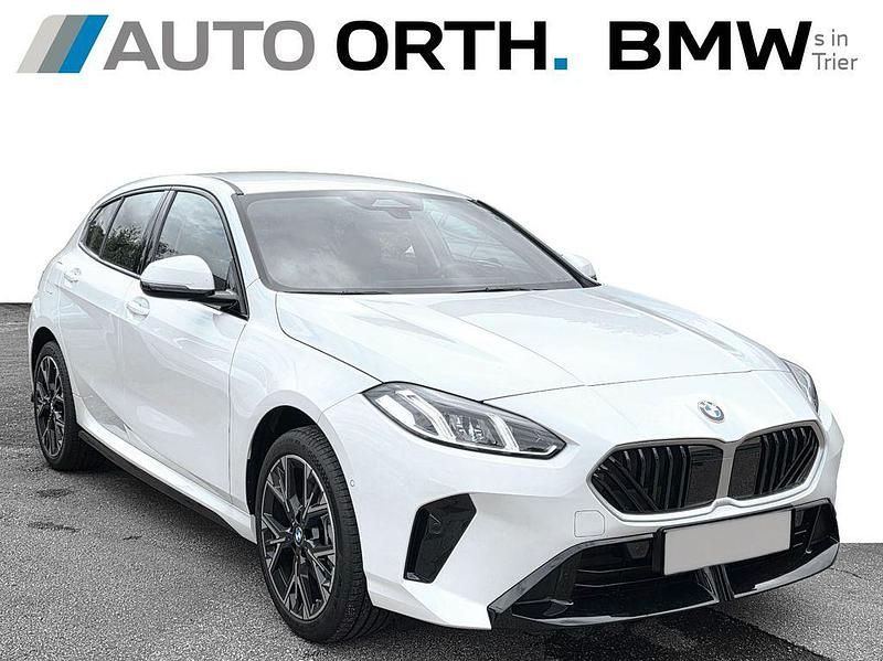 Weiß Gebraucht 2025 BMW 120 M Sport Kleinwagen | 32.800 € (Fairer Preis) - Bild 1/4