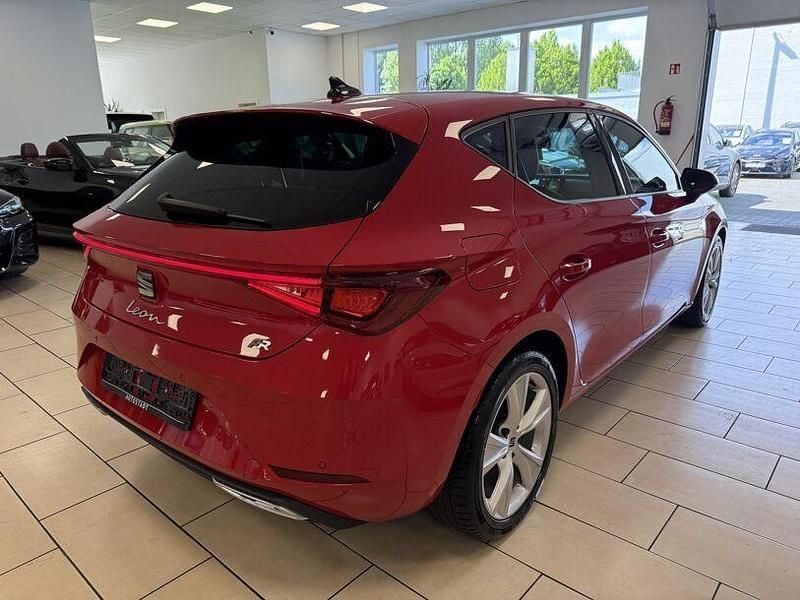 Gebraucht Seat Leon FR 150 PS (110 kW) 2022 Rot Limousine