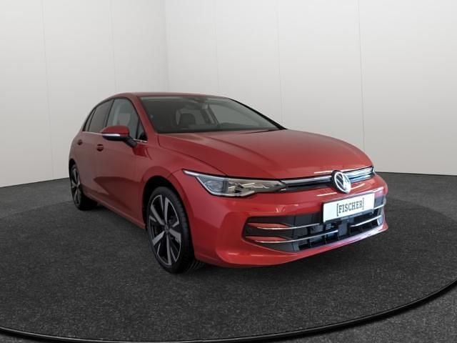 Neu VW Golf VIII Style 150 PS (110 kW) 2025 Kings red metallic (rot) Limousine