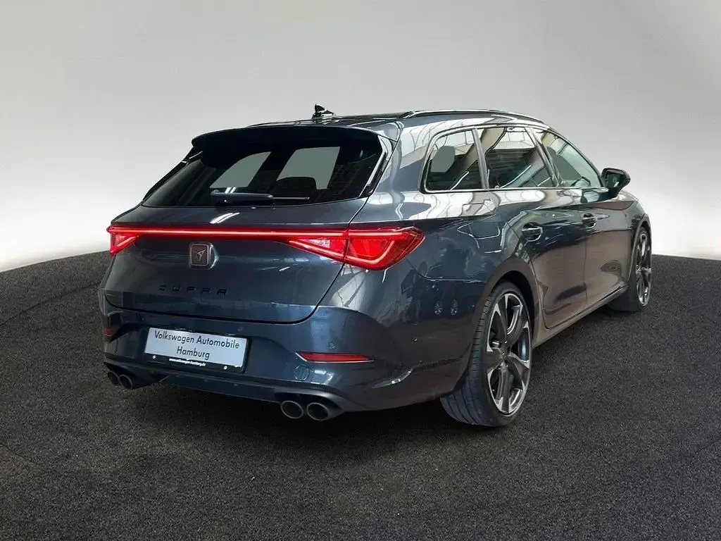 Gebraucht Cupra Leon VZ 310 PS (228 kW) 2023 Magnetic grau metallic Kombi