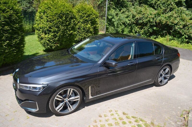 Gebraucht BMW 745e Performance 326 PS (239 kW) 2022 Limousine