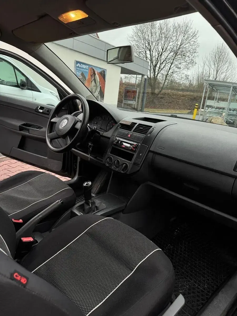 Gebraucht VW Polo Highline 64 PS (47 kW) 2004 Schwarz Kleinwagen