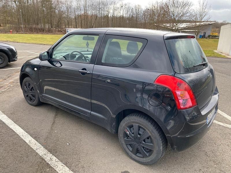 Schwarz Gebraucht 2008 Suzuki Swift Kleinwagen | 1.350 € (Guter Preis) - Bild 1/4