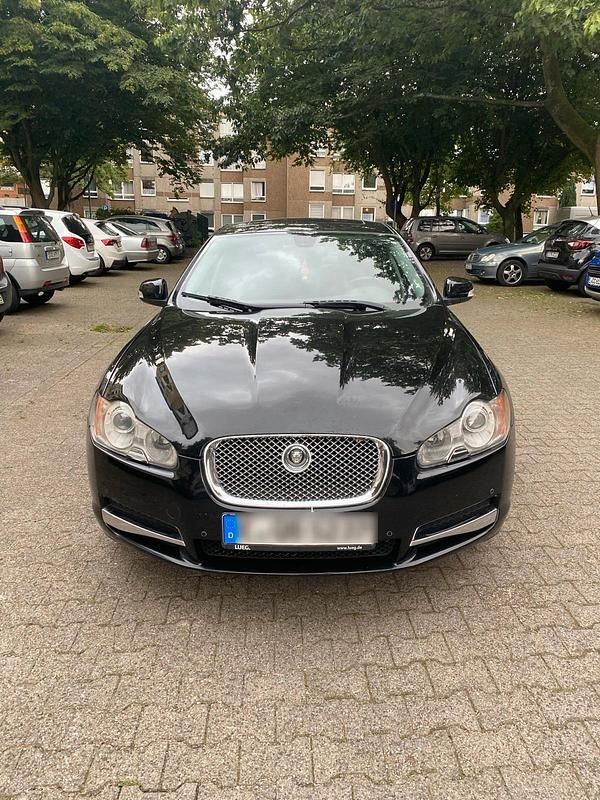 Schwarz Gebraucht 2008 Jaguar XF Premium Luxury Limousine | 5.500 € (Fairer Preis) - Bild 1/4