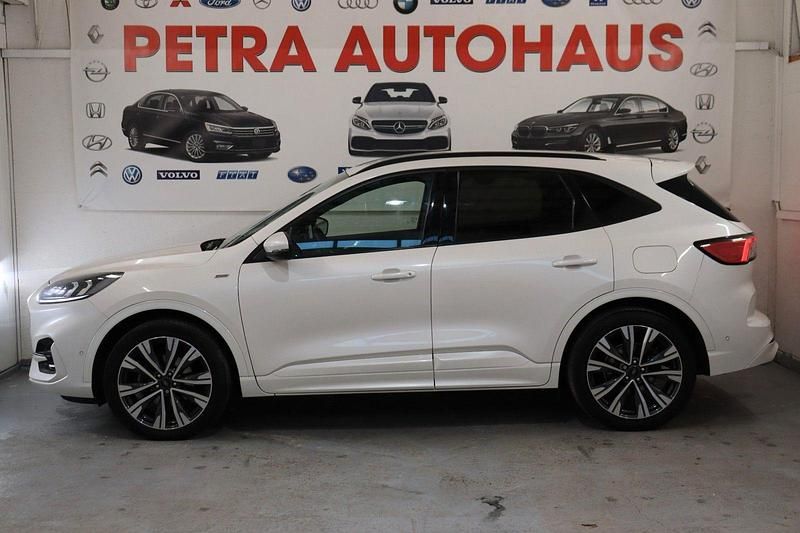 Gebraucht Ford Kuga ST-Line 190 PS (139 kW) 2020 Weiß SUV