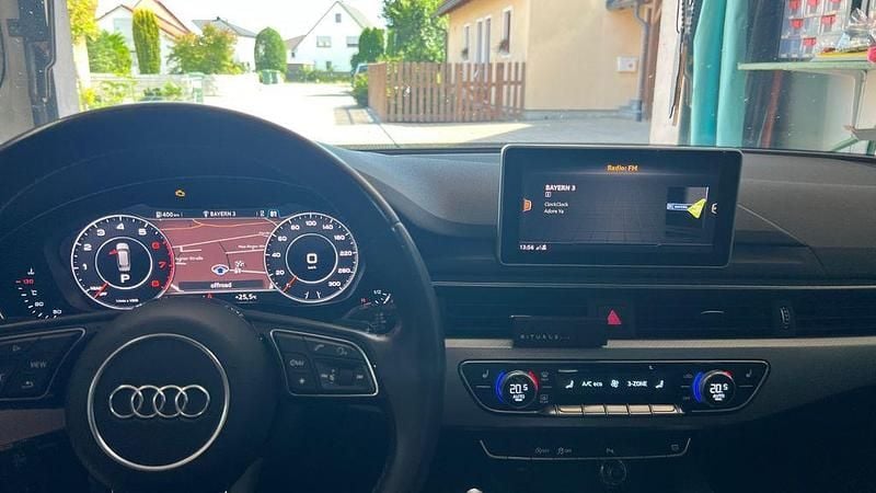 Second-hand Audi A4 Ambiente 150 CP (110 kW) 2019 Gri Break