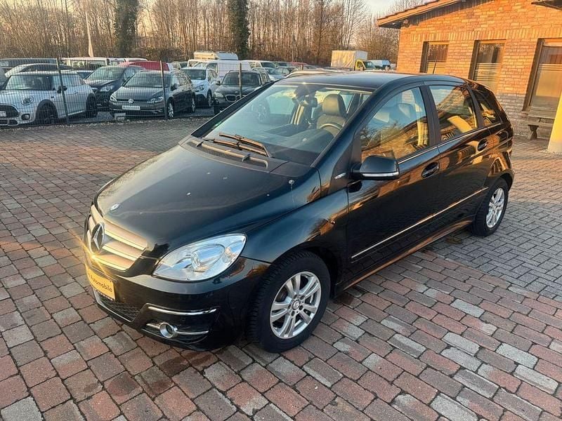 Gebraucht Mercedes B160 95 PS (69 kW) 2009 Schwarz Van / Kleinbus
